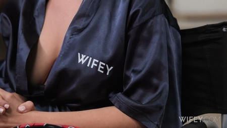 Wifey 25 11 29 Nadia White And Jason Anal Craving Hotwife Gapes For BBC