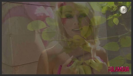 14 05 31 Melissa Debling Shares Her Sun Kissed Body In A Pink Suit And Blue Heels