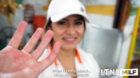 22 11 28 Camila Santos