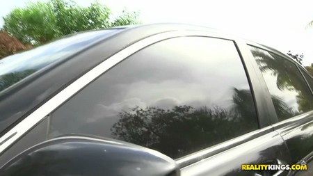 Realitykings 2015 09 16 Hot In A Hoodie Lilli Dixon Jenna Foxx