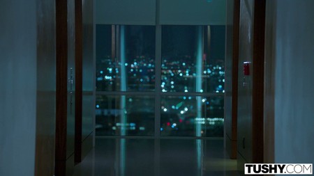 Emily Willis 20 11 22 Tushy Awards Night