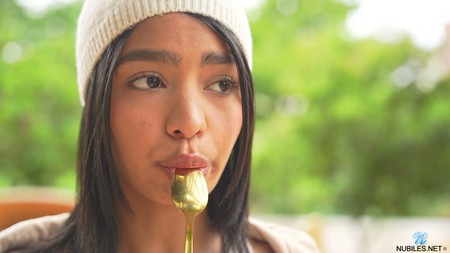 Nubiles 25 12 14 Why Effy Chic Daydream