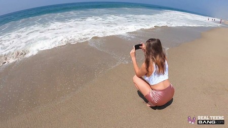 brealteens 22 12 05 jc wilds jc wilds flashes pussy in public before titty fucking in hotel room