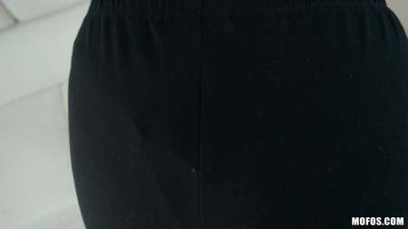 Emily Willis 18 10 24 Teenfidelity Bathtime Rubdown