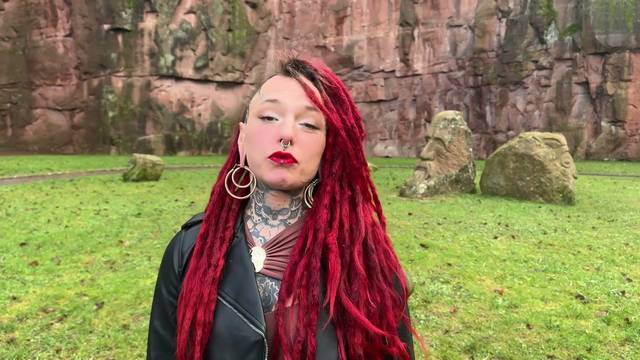 JacquieEtMichelTV 26 02 12 Marie Bavaria 28 Years Old From Epinal