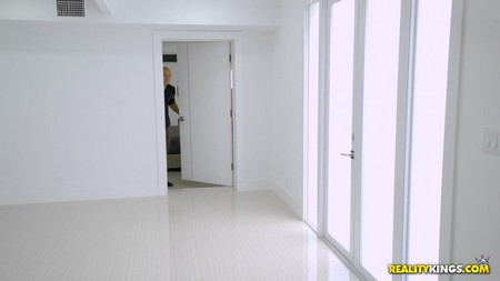 Lez WeLiveTogether 2017 02 16 Wicked Surprise 1 Khloe Kapri