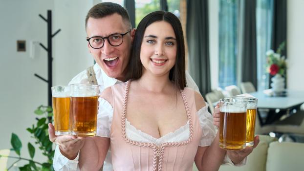 OnlyTarts 25 10 03 Remido Oktoberfest Comes Home